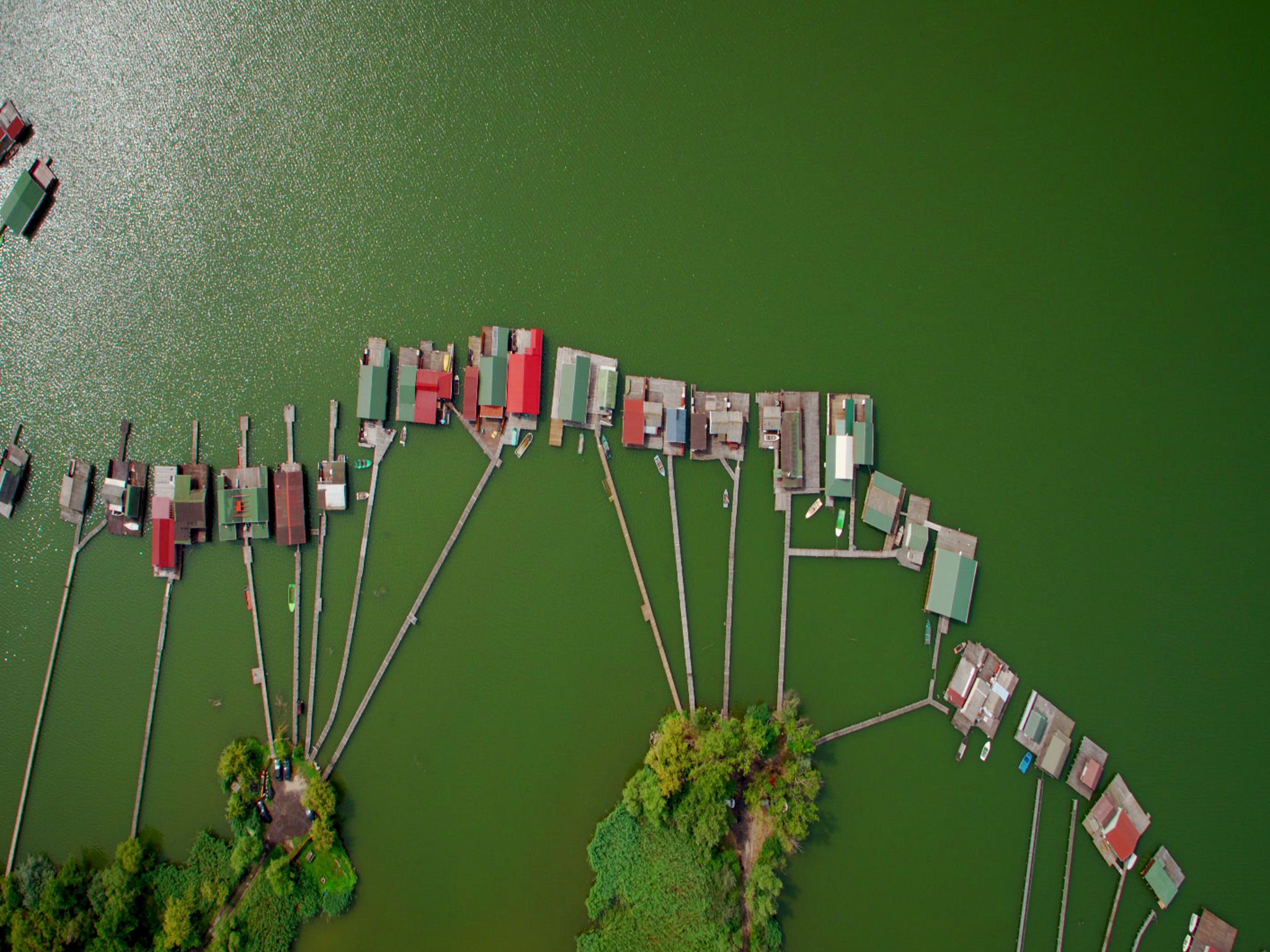The floating village of Lake Bokod. This image is from Europe From Above. [Photo of the day - February 2021]