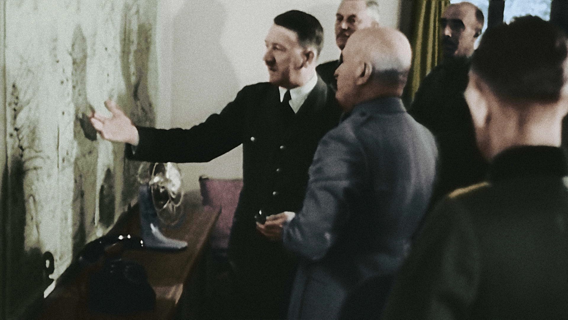 Hitler shows Mussolini his Eastern Front strategy. This is from  APOCALYPSE: HITLER TAKES ON THE... [Photo of the day - February 2022]