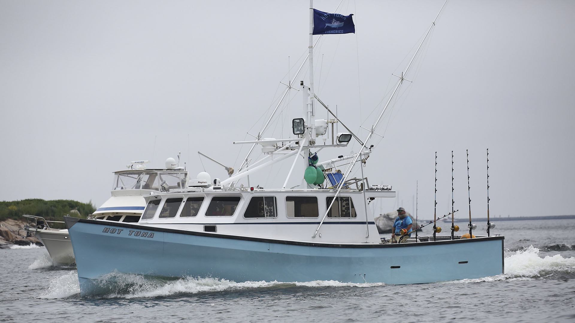 Hot Tuna heading out to sea. This is from Wicked Tuna Seasn 13. [Photo of the day - July 2024]