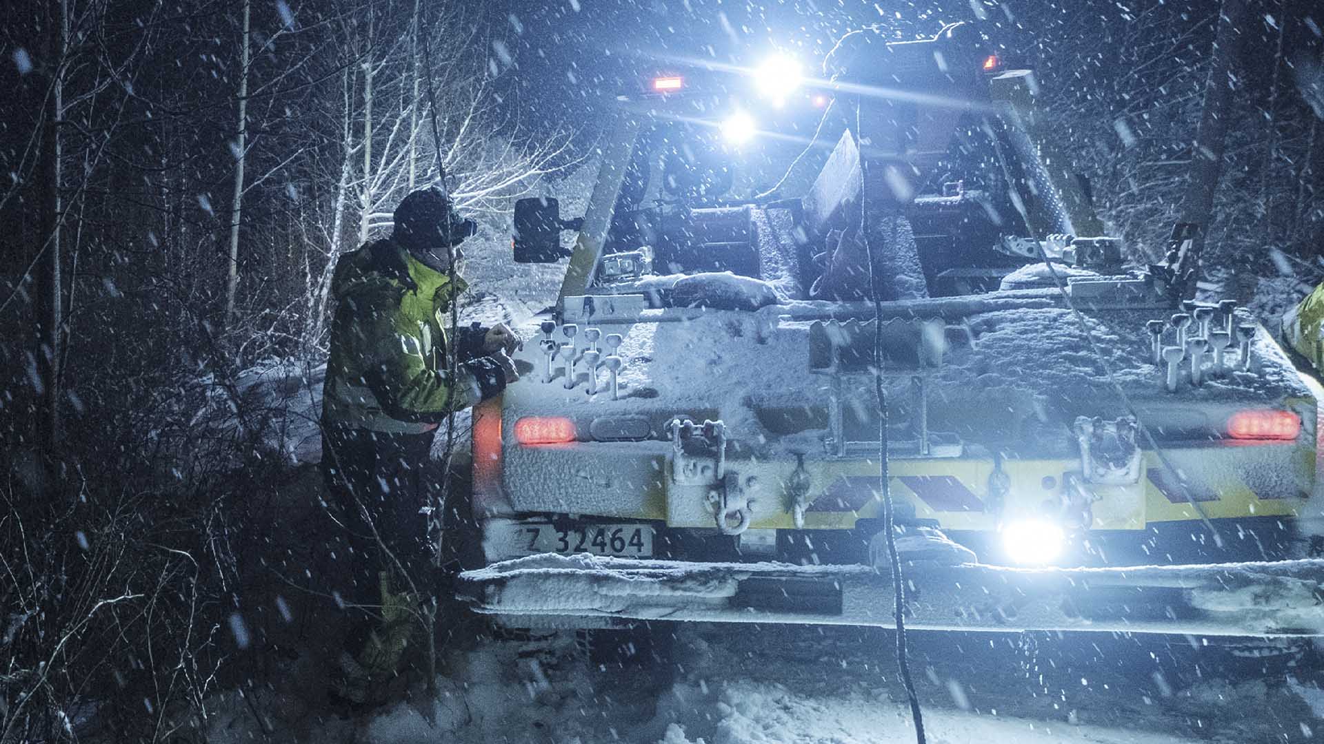 Thord working outside. This is from Ice Road Rescue, season 9. [Photo of the day - October 2024]