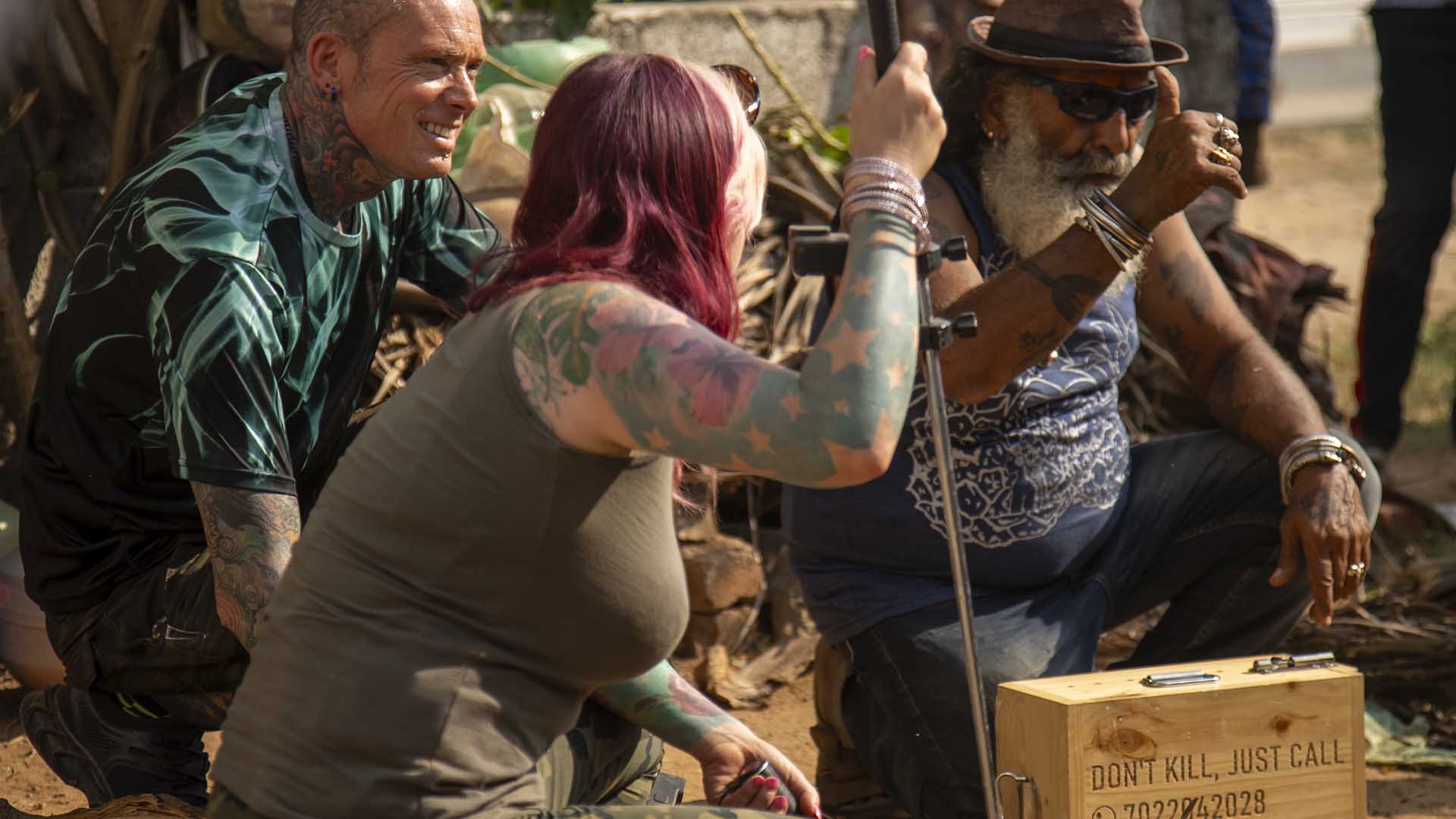 Snake catchers Simon Keys, Snake Shyam, and Siouxsie Gillett educate the crowd on their latest... [Photo of the day - November 2024]