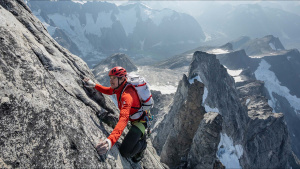 Alex Honnold climbing up the Devil's... [Photo of the day -  9 DECEMBER 2024]