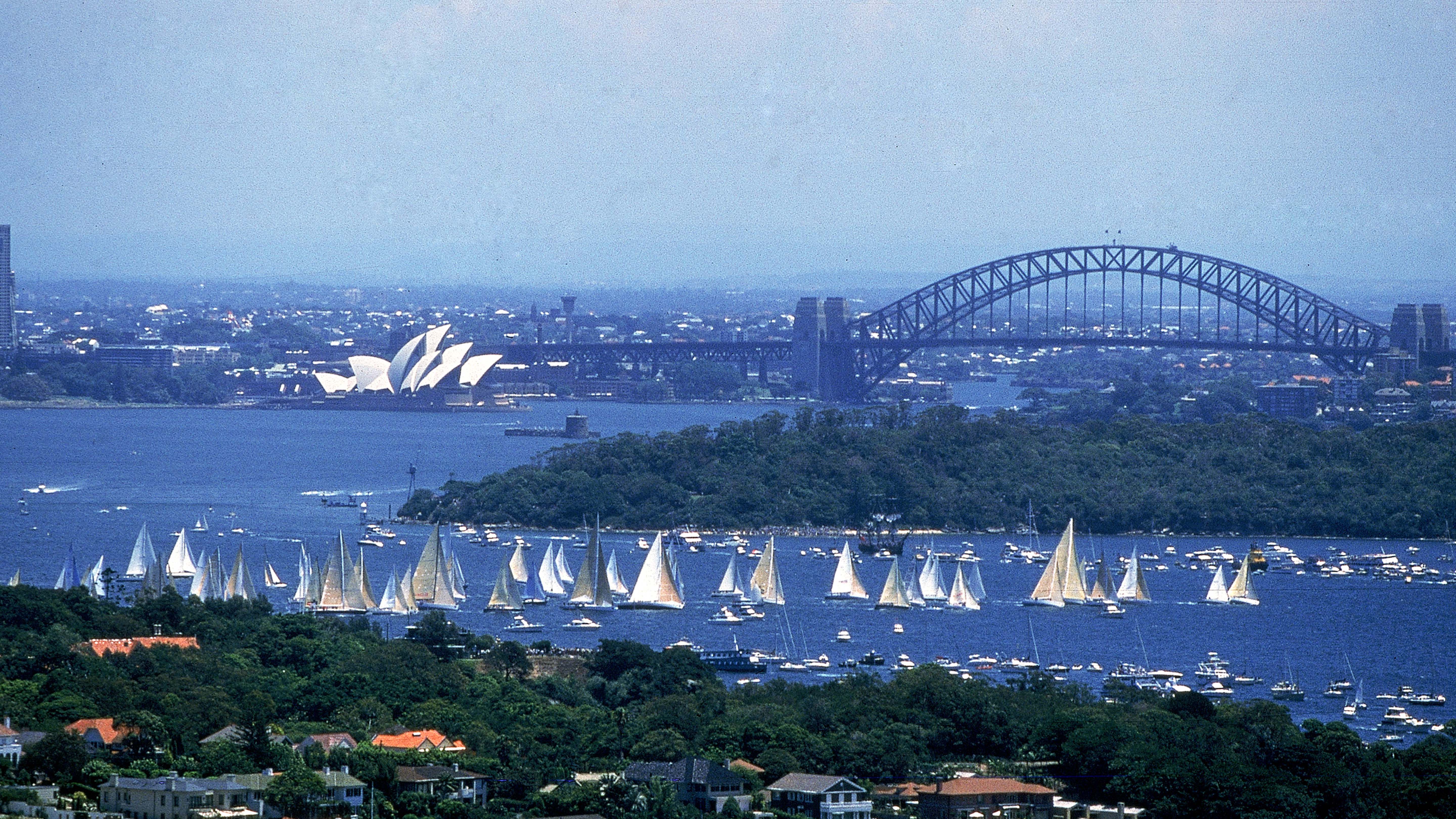 General view of the start of the Sydney to Hobart yacht race December 26, 1998 in Sydney,... [Photo of the day - January 2025]