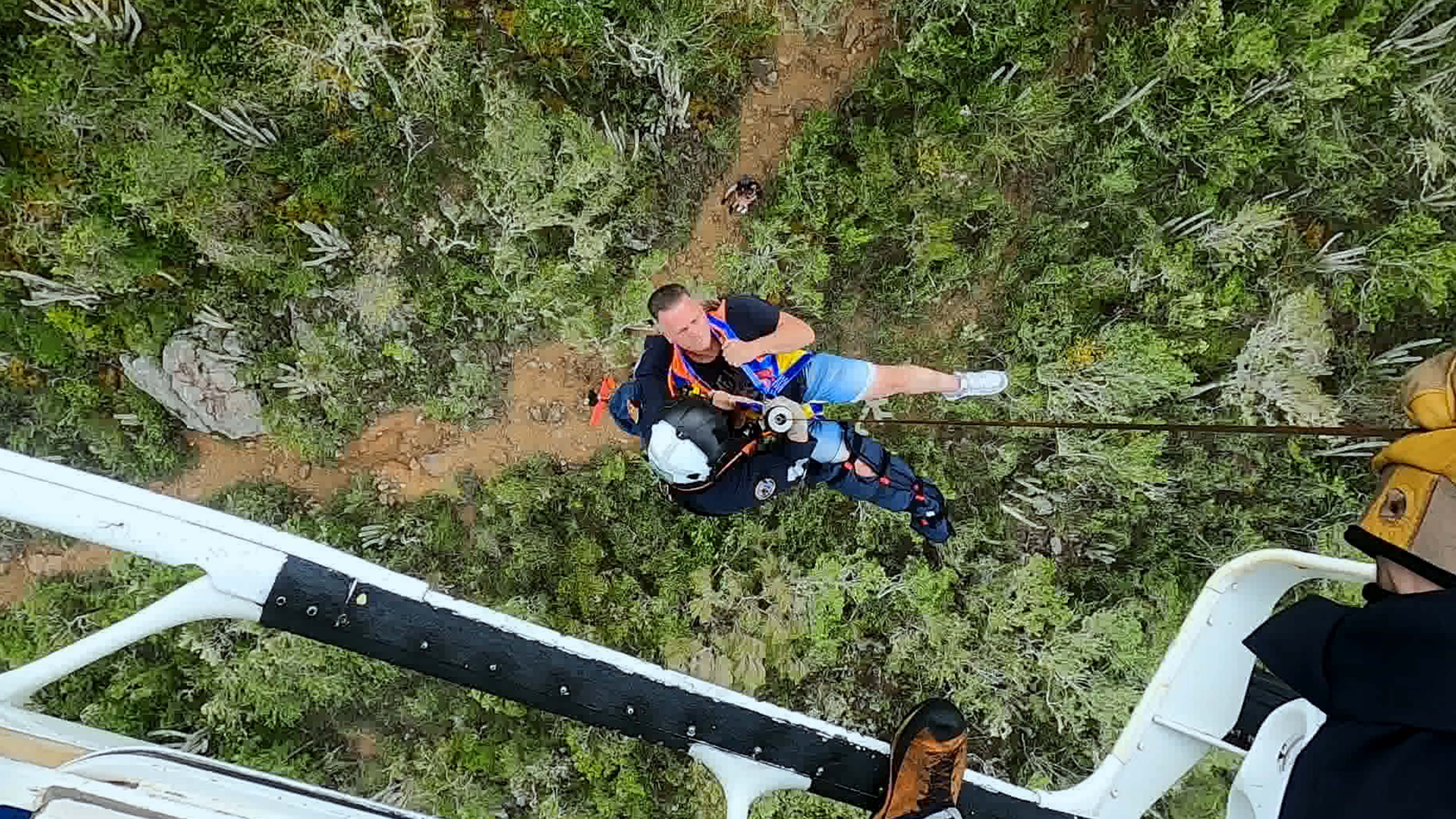 A hiker in distress on Mount St Christoffel. This is from Dutch Caribbean Coast Guard. [Photo of the day - January 2025]