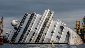 A view of the Costa Concordia ship,... [Photo of the day - 31 JANUARY 2025]