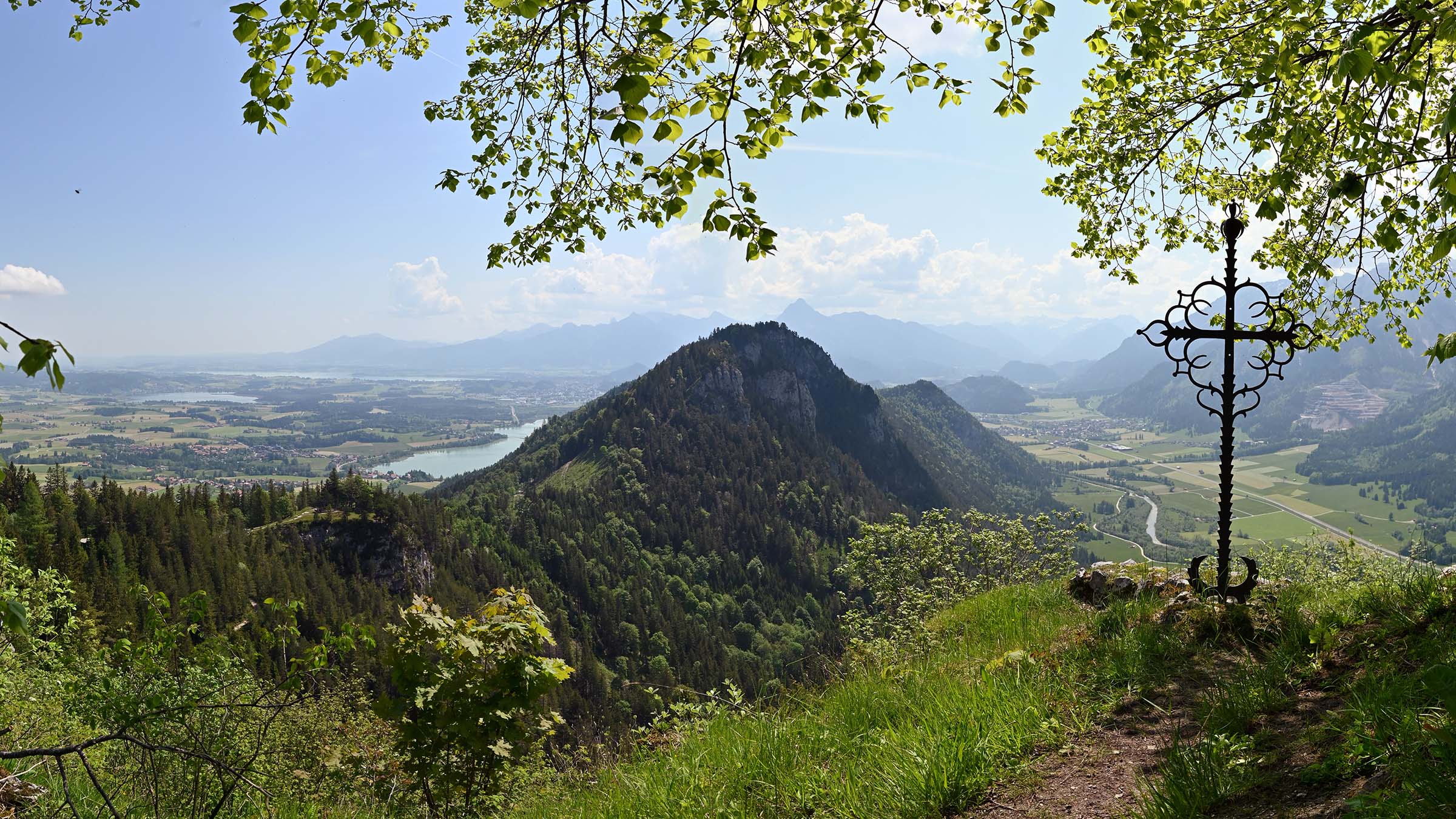 Antoni and James Marsden travel to Bavaria, where James' ancestors are from.  This is from No... [Photo of the day - March 2025]