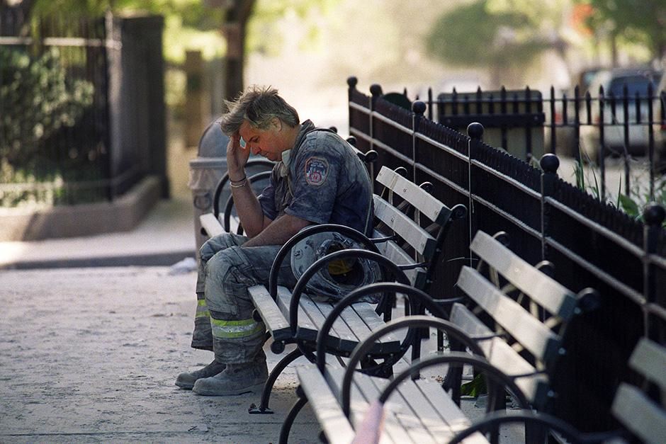 New York City, NY, USA: Dan Potter grieving for his wife Jean who he believes has been killed in... [Photo of the day - September 2013]