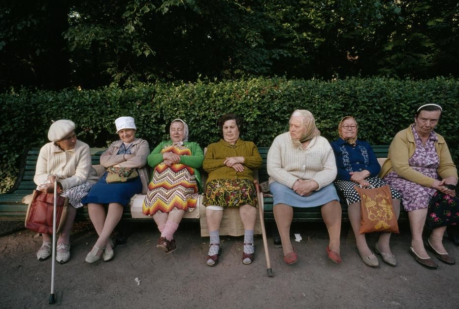 Women sit and talk on a park bench in Saint Petersburg. [Photo of the day - March 2011]