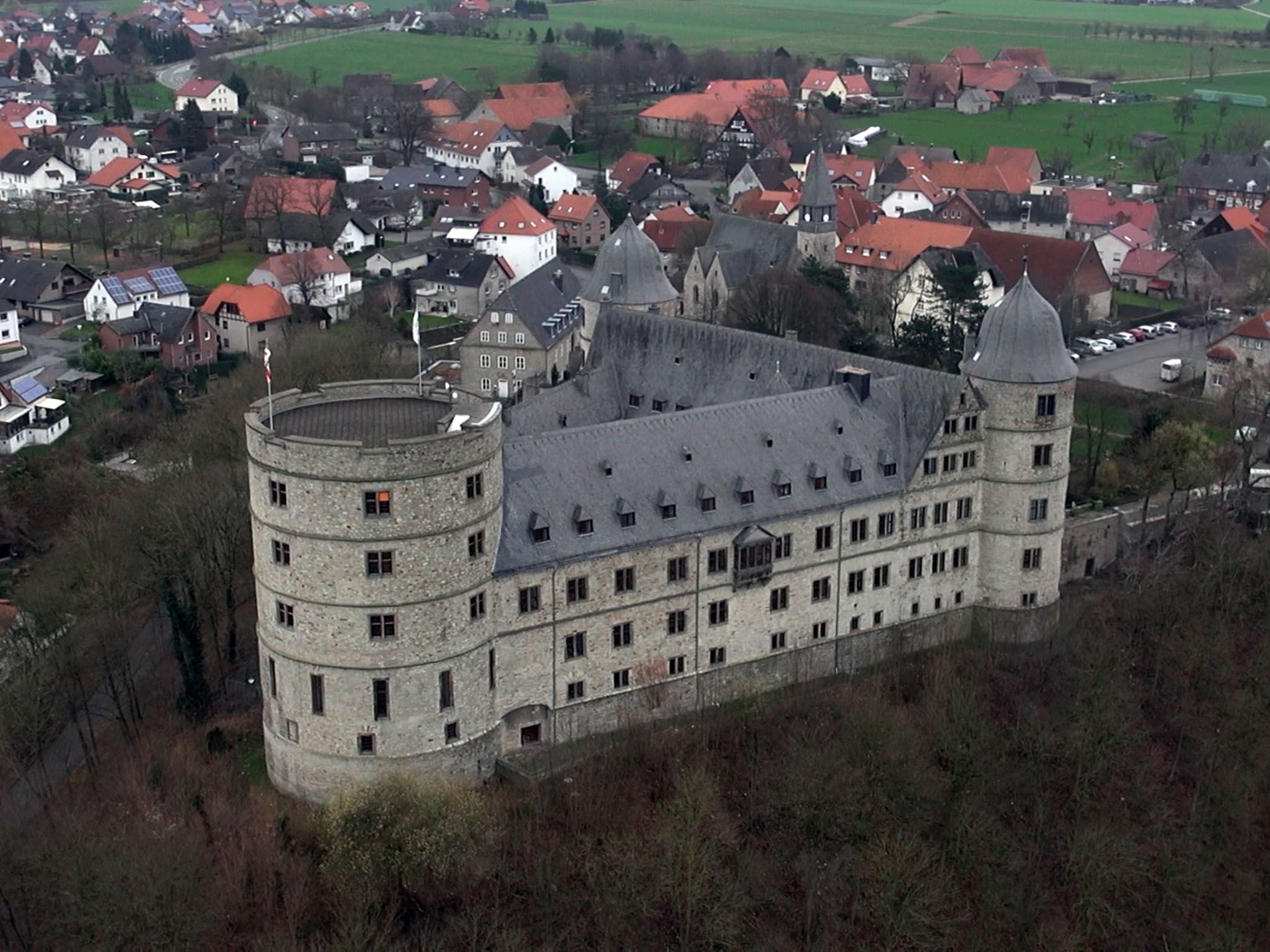 فولفسبورغ، ألمانيا: تقع قلعة فولفسبورغ في مقاطعة... [Photo of the day - ديسمبر 2016]