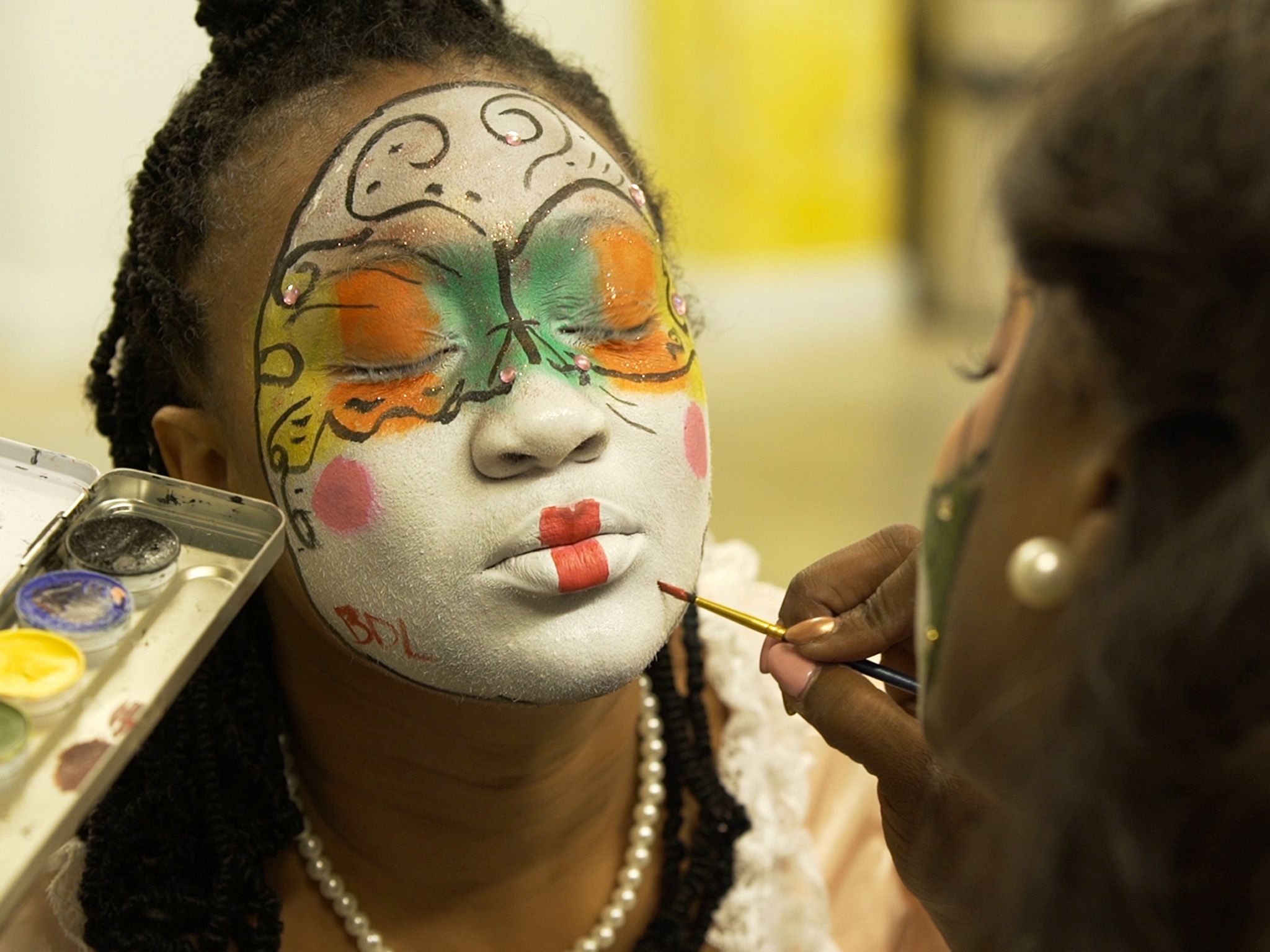Babydoll makeup from New Orleans.  This image is from New Orleans: City of Stories. [Photo of the day - June 2018]