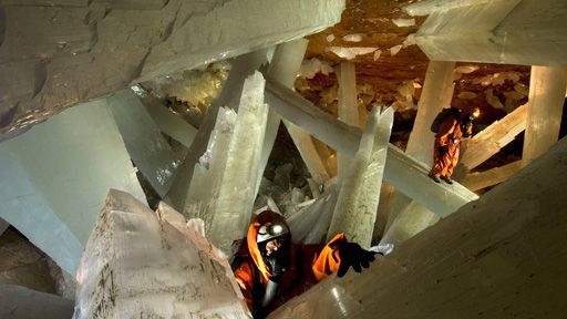 Giant Crystal Cave Photos - Giant Crystal Cave - National Geographic ...