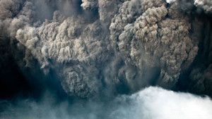 Iceland Volcano Eruption photo
