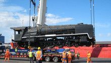 100 tonne train show
