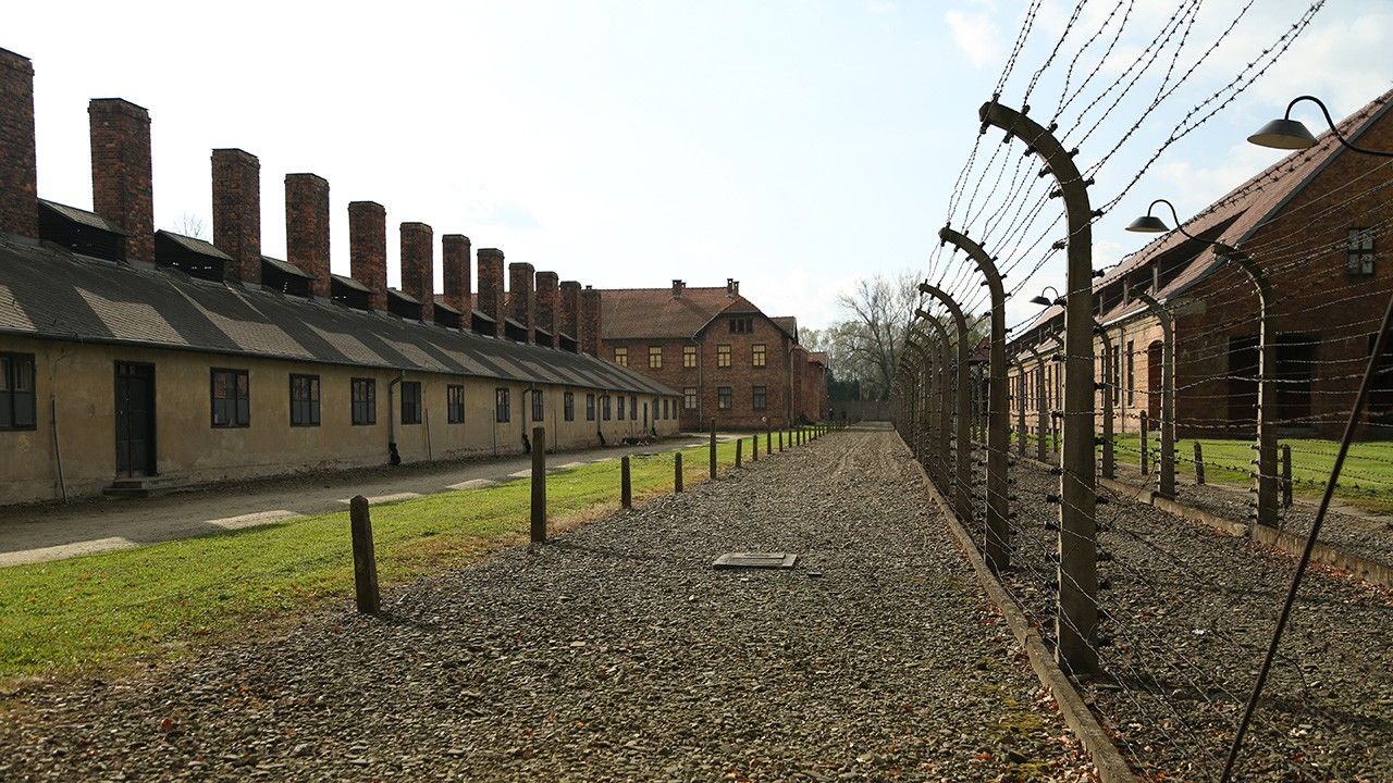 Secret Annex Photos - Final Days of Anne Frank - National Geographic ...