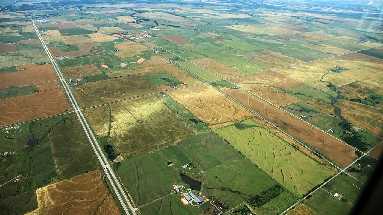 Behind The Disaster Photos - Inside The Mega Twister - National 