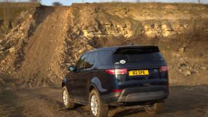 Land Rover Discovery photo