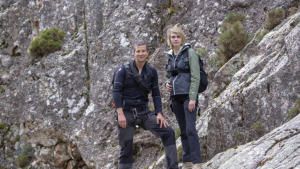 رحلة كارا ديليفين إلى جبال ساردينيا صورة