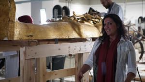 Story of Unwrapping King Tut photo