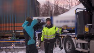 فريق إنقاذ الطرق الجليدية: مخاطر الطريق السريع صورة