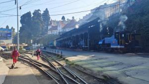 سكة حديد دارجيلنغ في الهيمالايا صورة