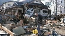 Japan Tsunami: How It Happened show