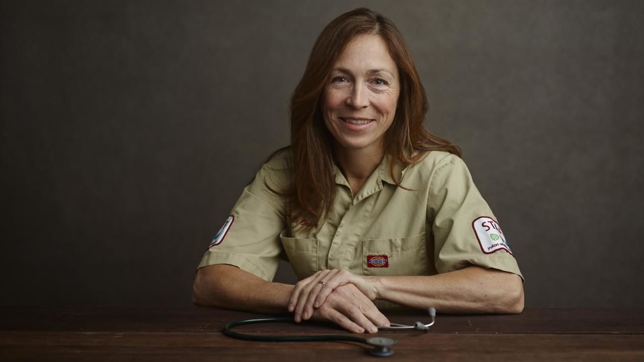 Watch Dr. Oakley Yukon Vet Videos Online - National Geographic Channel -  Canada