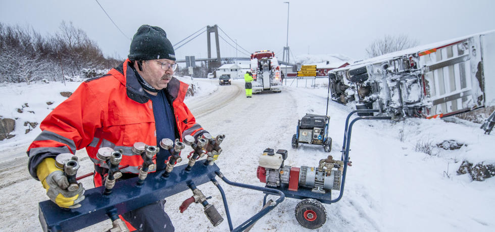 فريق إنقاذ الطرق الجليدية: مخاطر الطريق السريع