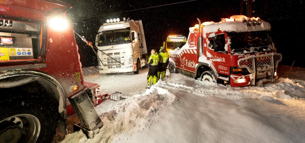 Ice Road Rescue: Highway Havoc Compilation